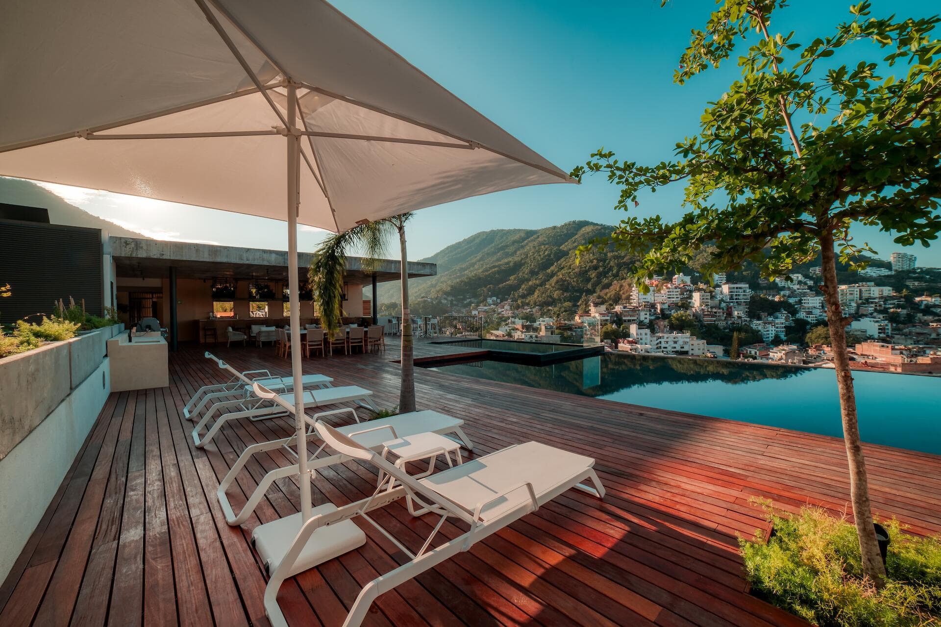 OASIS at Rivera Cuale 8