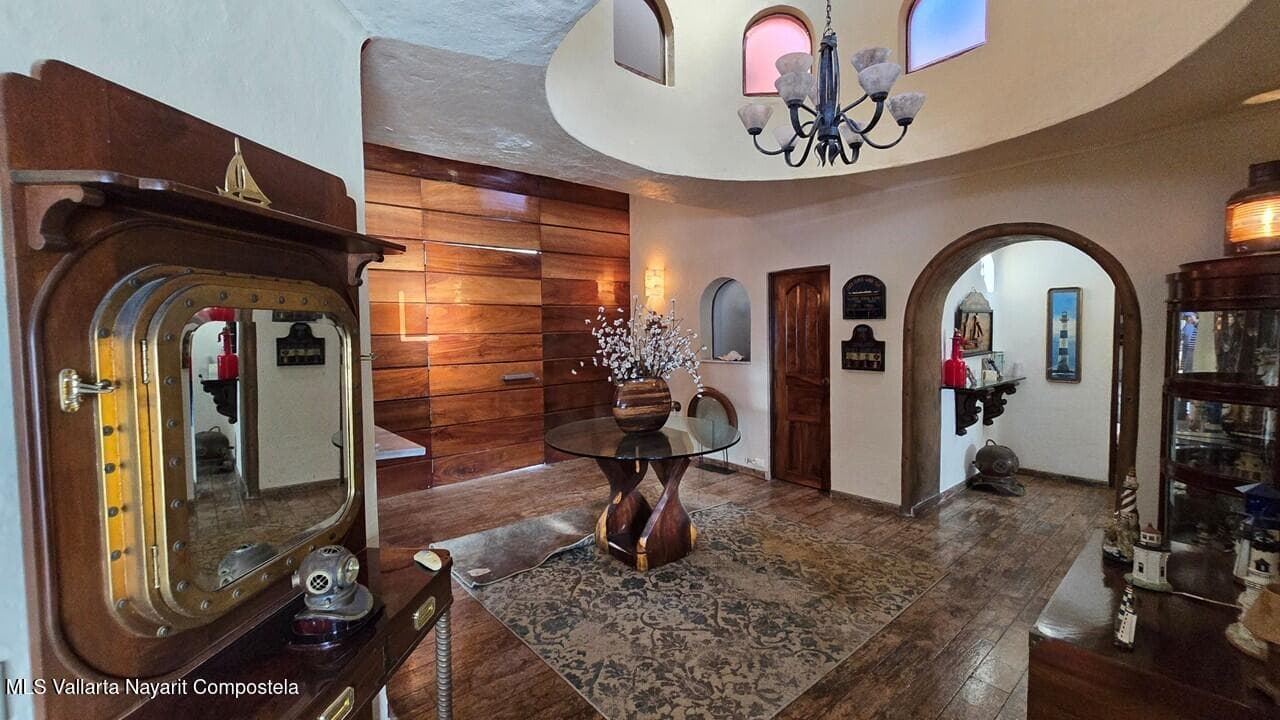 Penthouse Royal Pacific